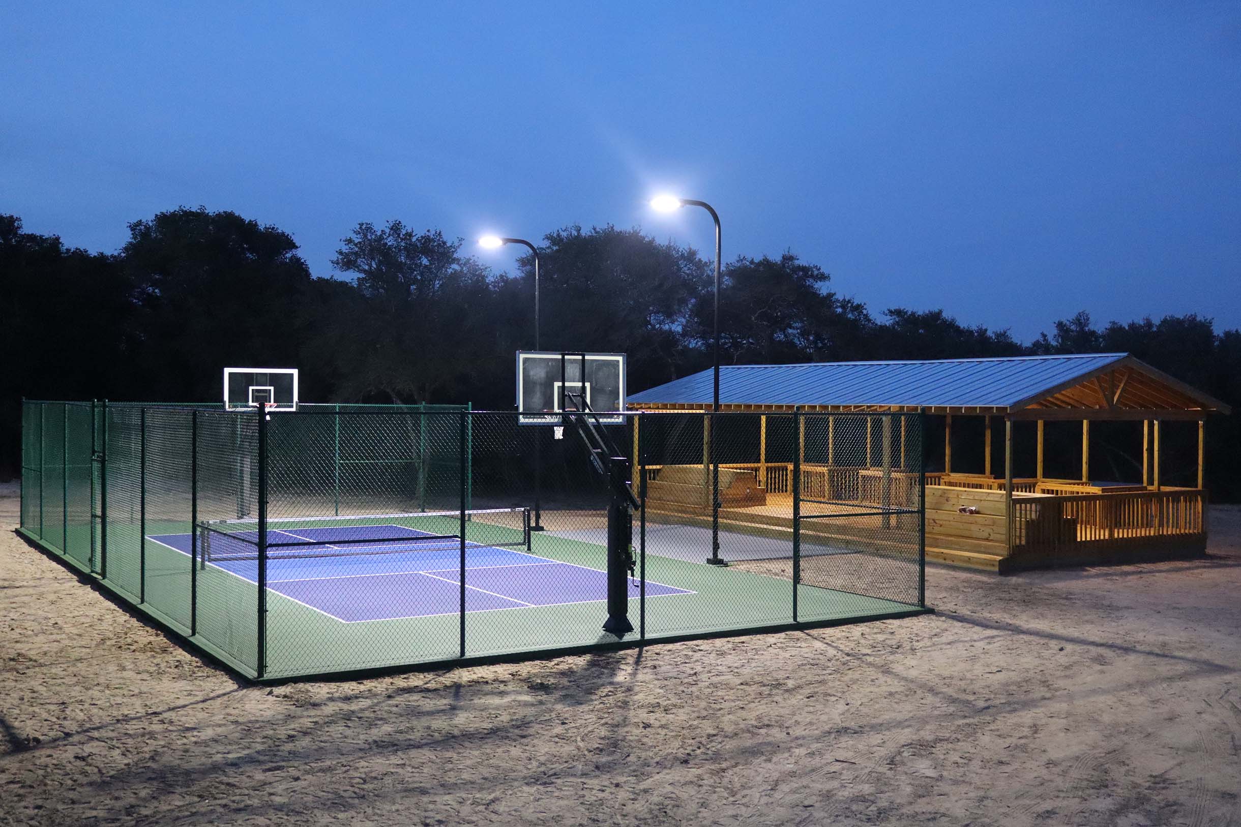 Austin Court Accessories
